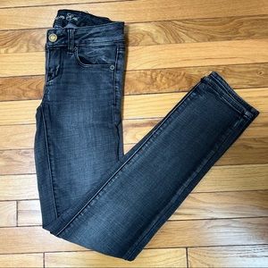 American Eagle faded black stretch skinny jeans 0 Regular